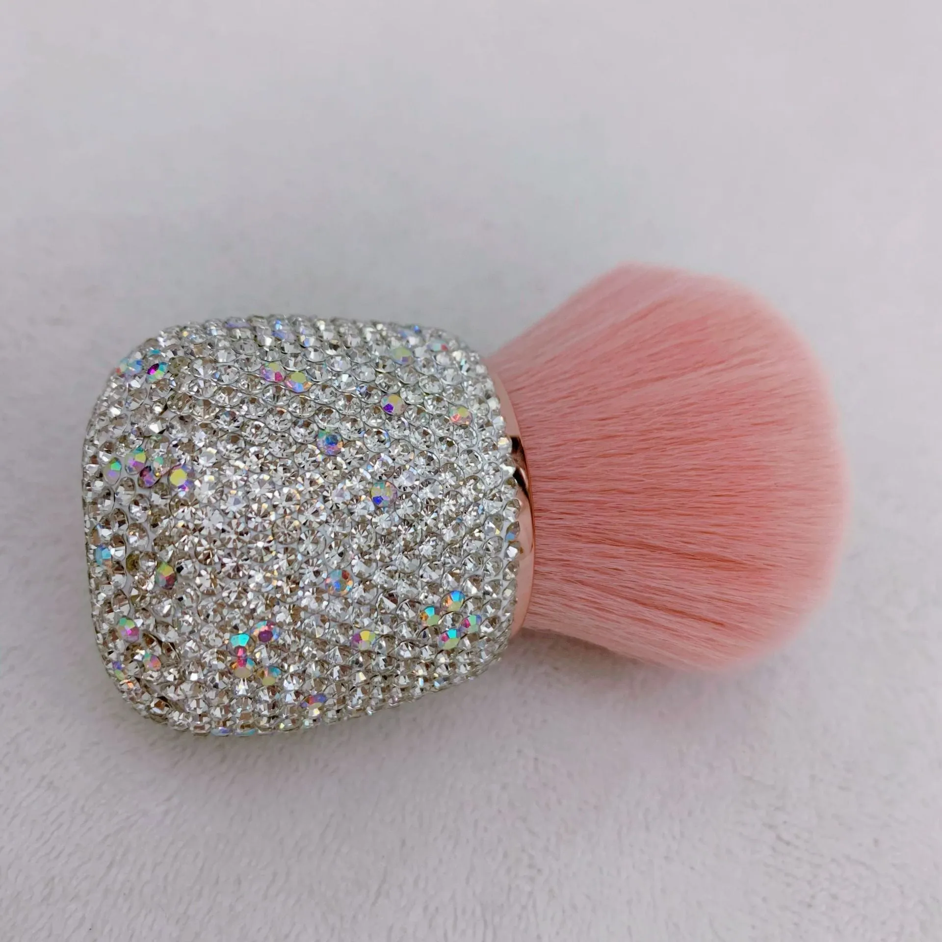 Multifunctional Makeup Brush Single Pack High-Value Diamond-Encrusted Portable Blusher Loose Powder Concealer Brush Super Soft