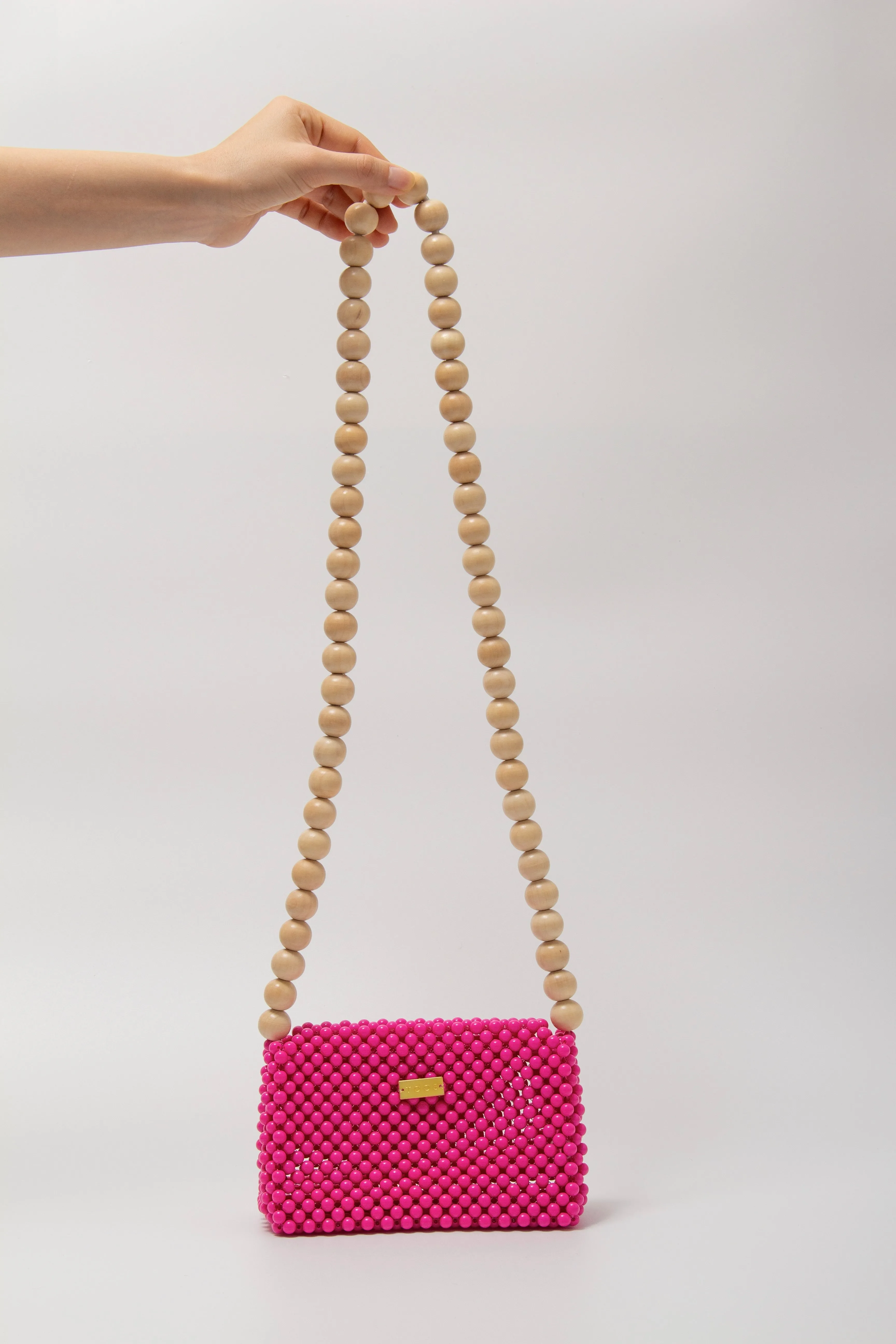 wood ball shoulder bag（vivid pink）