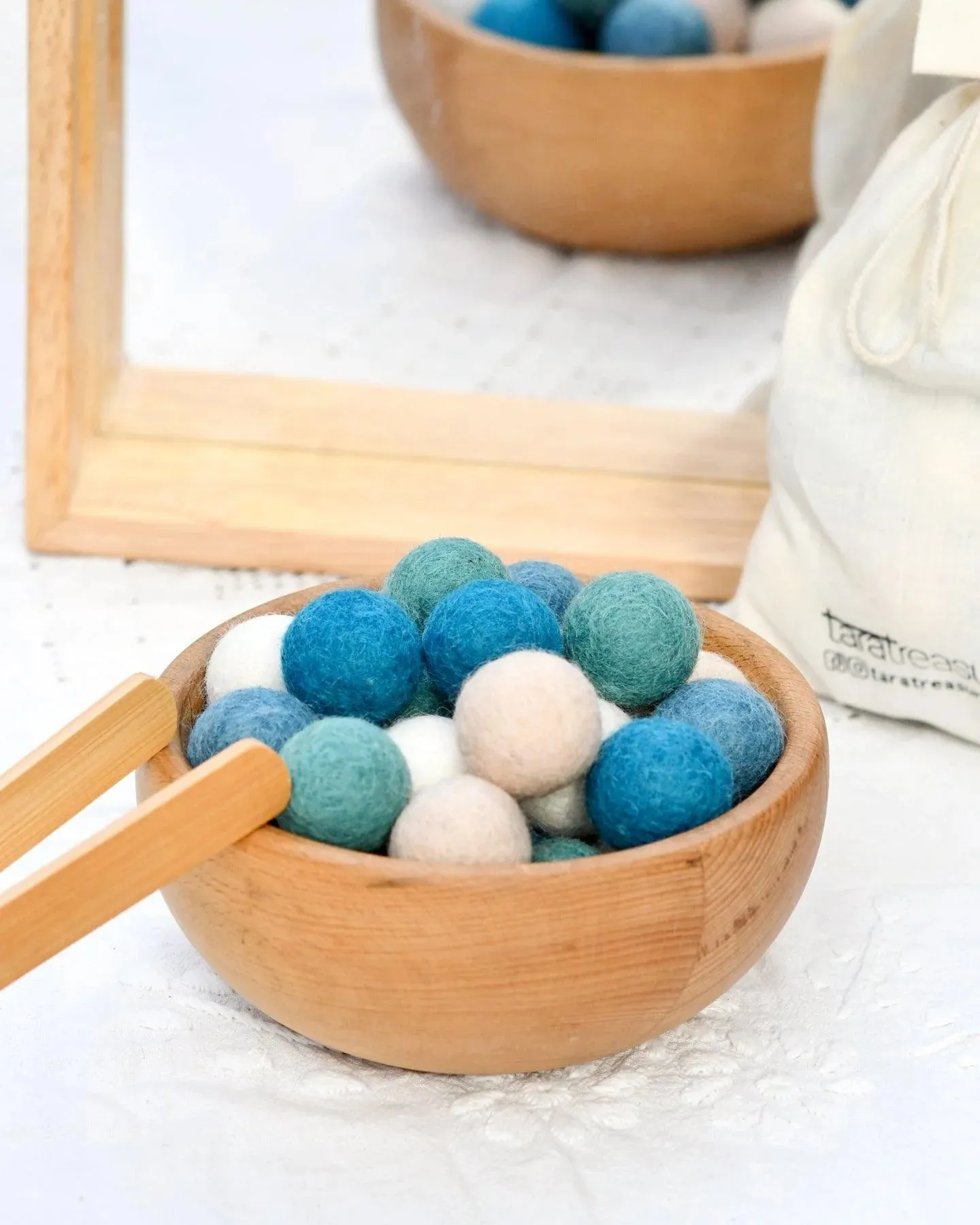 Wool Felt Balls in a Pouch -3cm 30 balls various colours